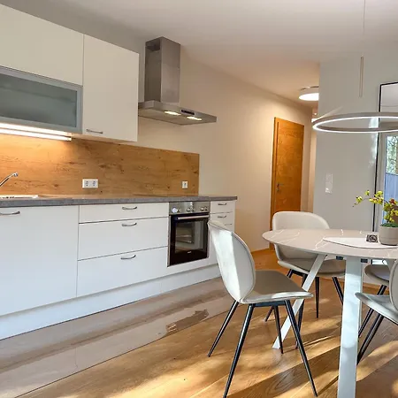 Duo - One & Two, Premium Seekirchen