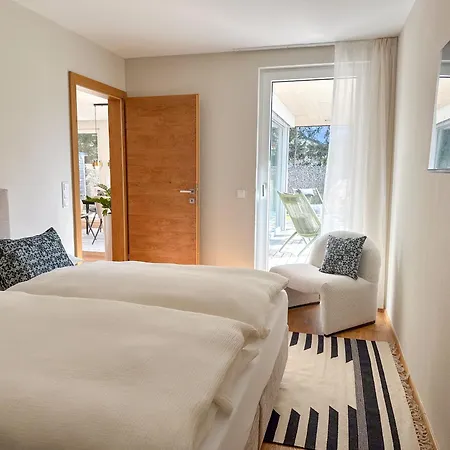 Duo - One & Two, Premium Seekirchen *