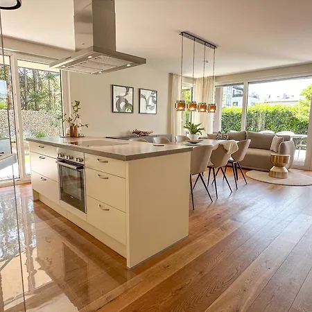 Duo - One & Two, Premium Seekirchen